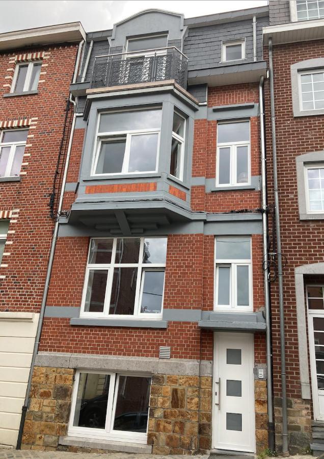 Les Duplex De La Place Des Ecoles Spa Exterior photo