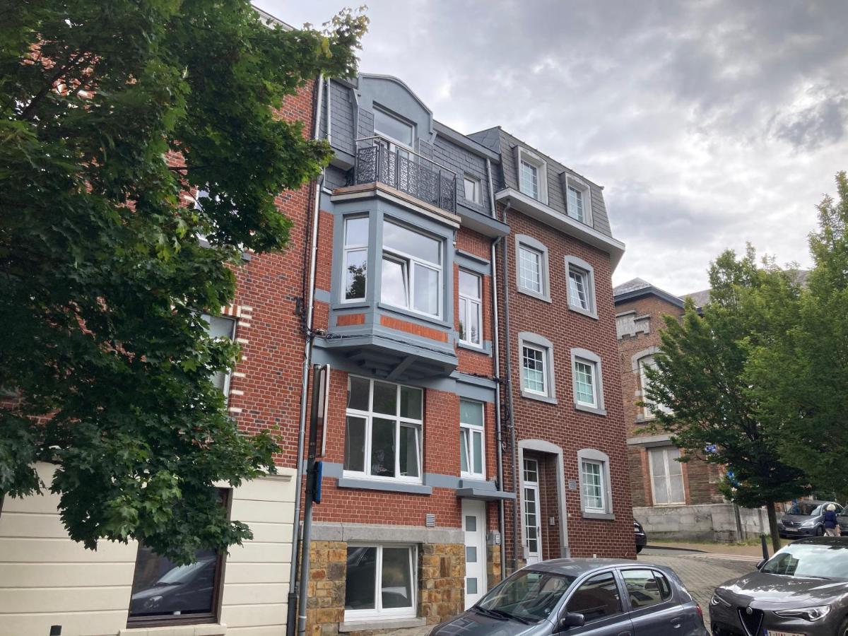 Les Duplex De La Place Des Ecoles Spa Exterior photo